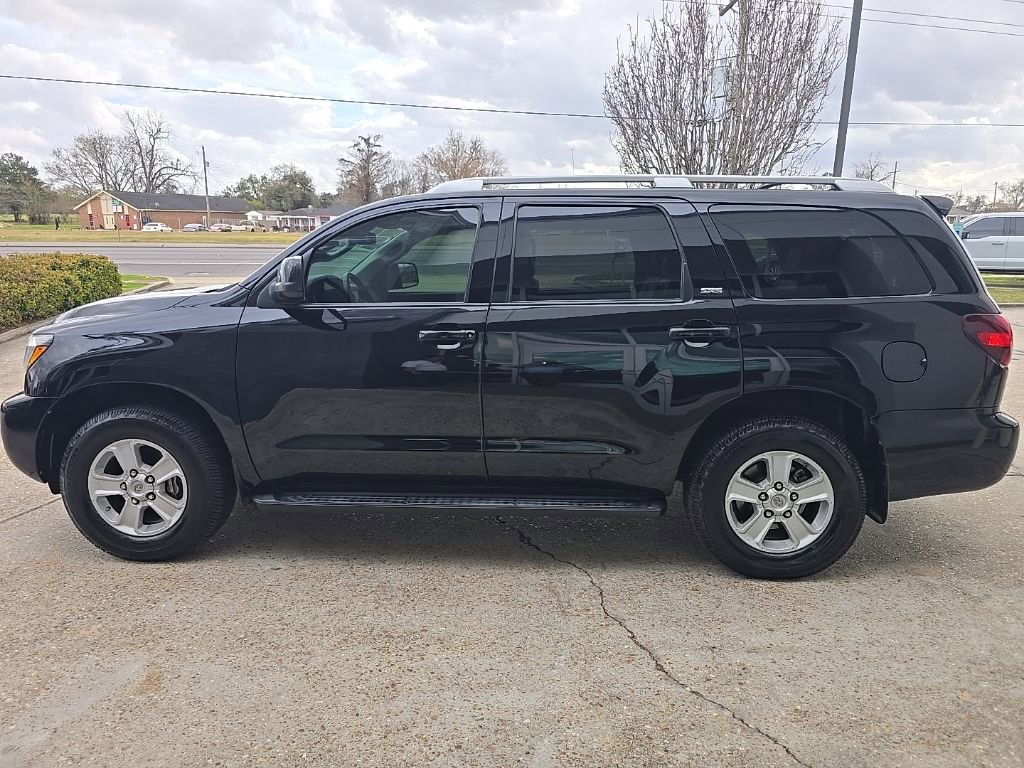 Used 2019 Toyota Sequoia SR5 w/ Premium Package image 20
