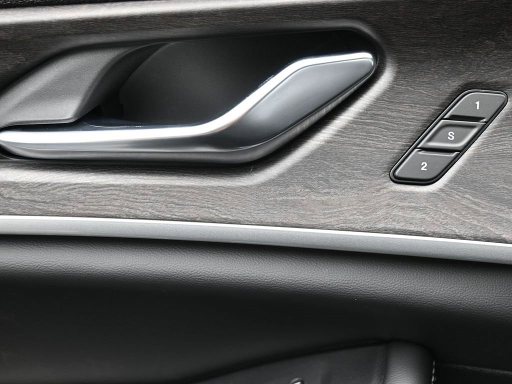 New 2025 Jeep Grand Cherokee Limited image 11