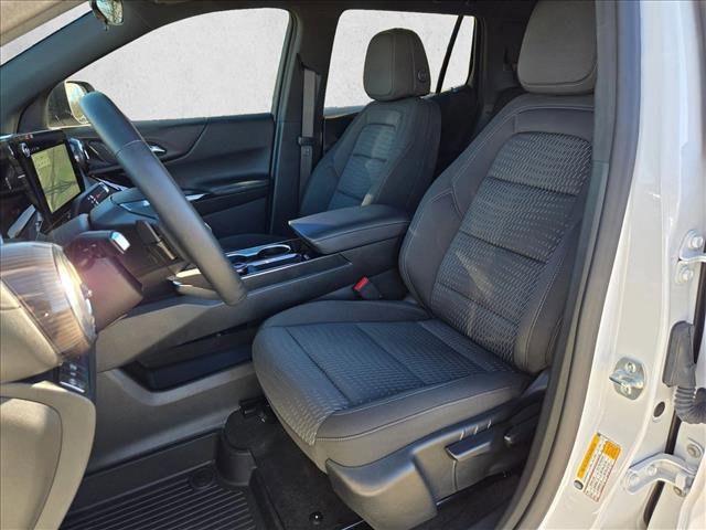 New 2026 Chevrolet Equinox LT w/ Midnight Edition image 4