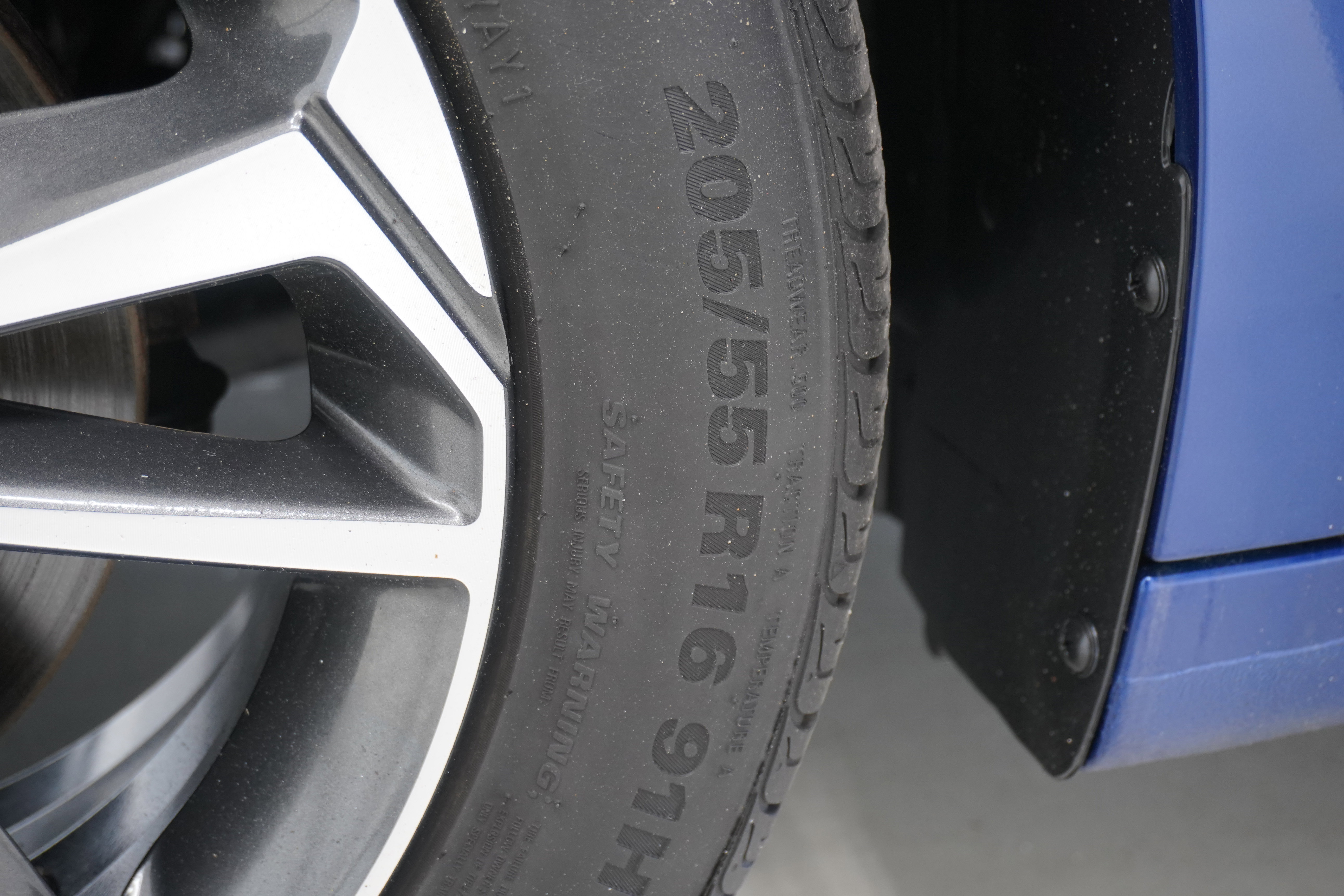 Used 2023 Kia Forte LXS FWD image 24