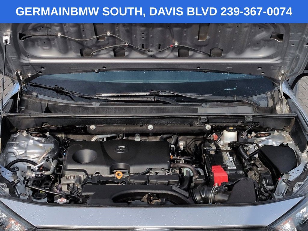 Used 2019 Toyota RAV4 LE AWD/4WD image 14