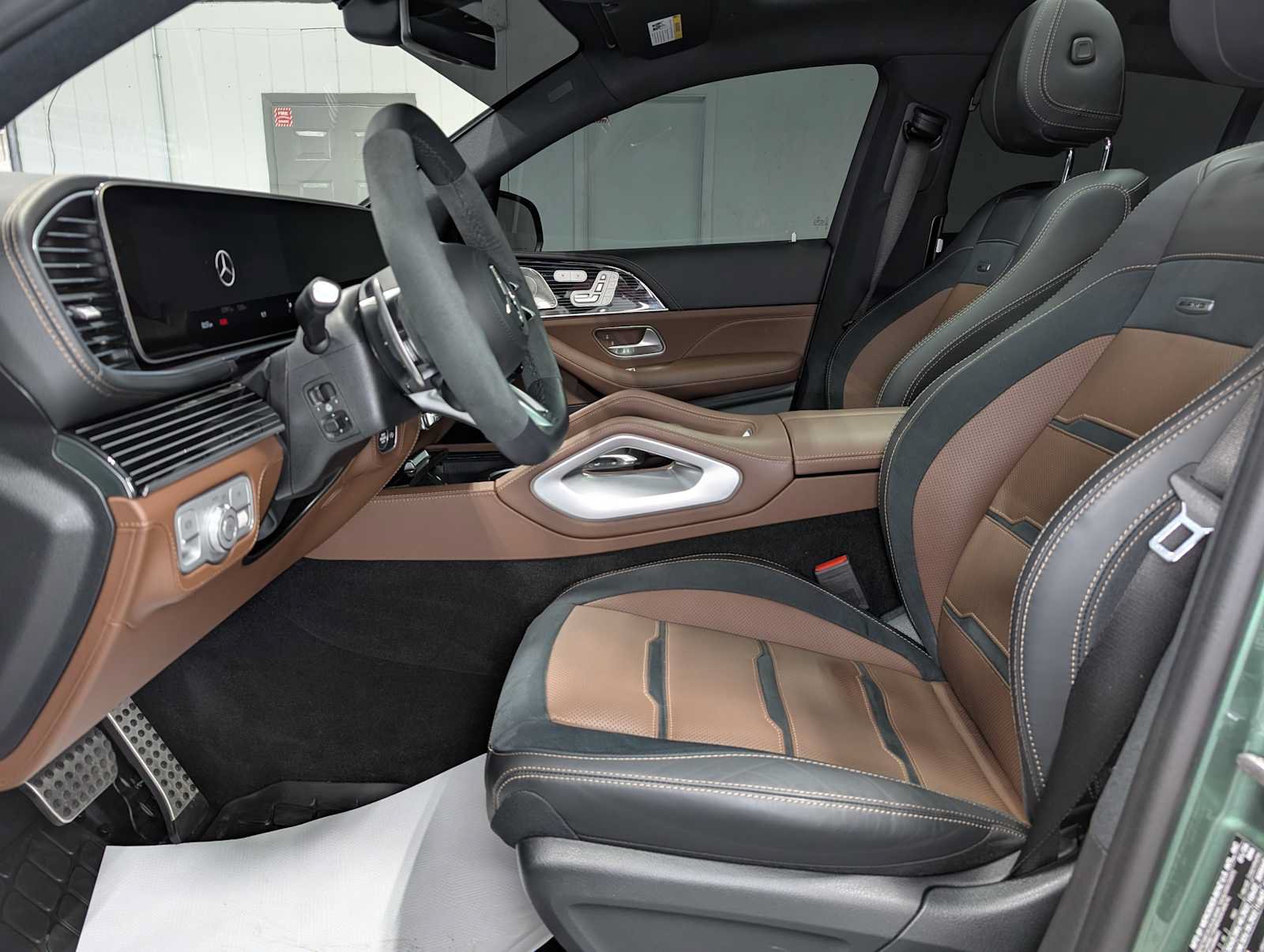 Certified 2026 Mercedes-Benz GLE 53 AMG 4MATIC Coupe image 4