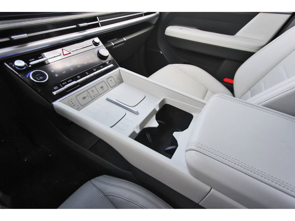 Used 2024 Hyundai Santa Fe Calligraphy image 26