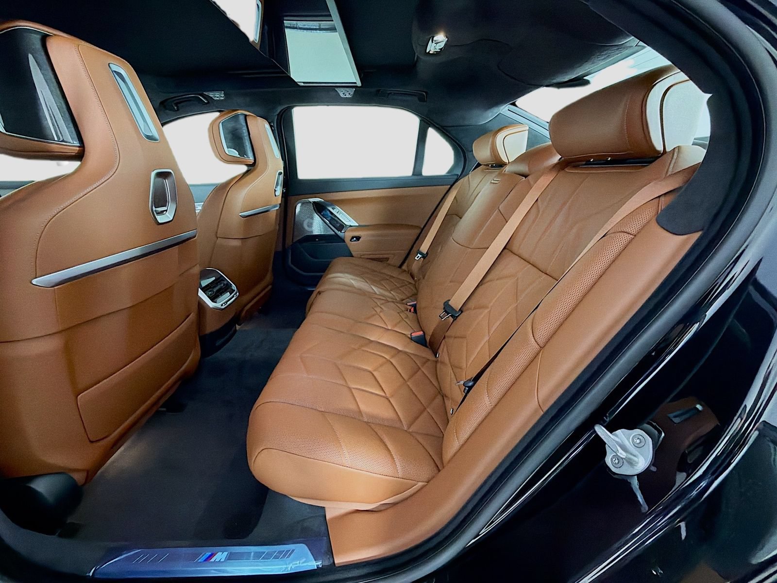 New 2026 BMW i7 xDrive60 AWD/4WD image 26