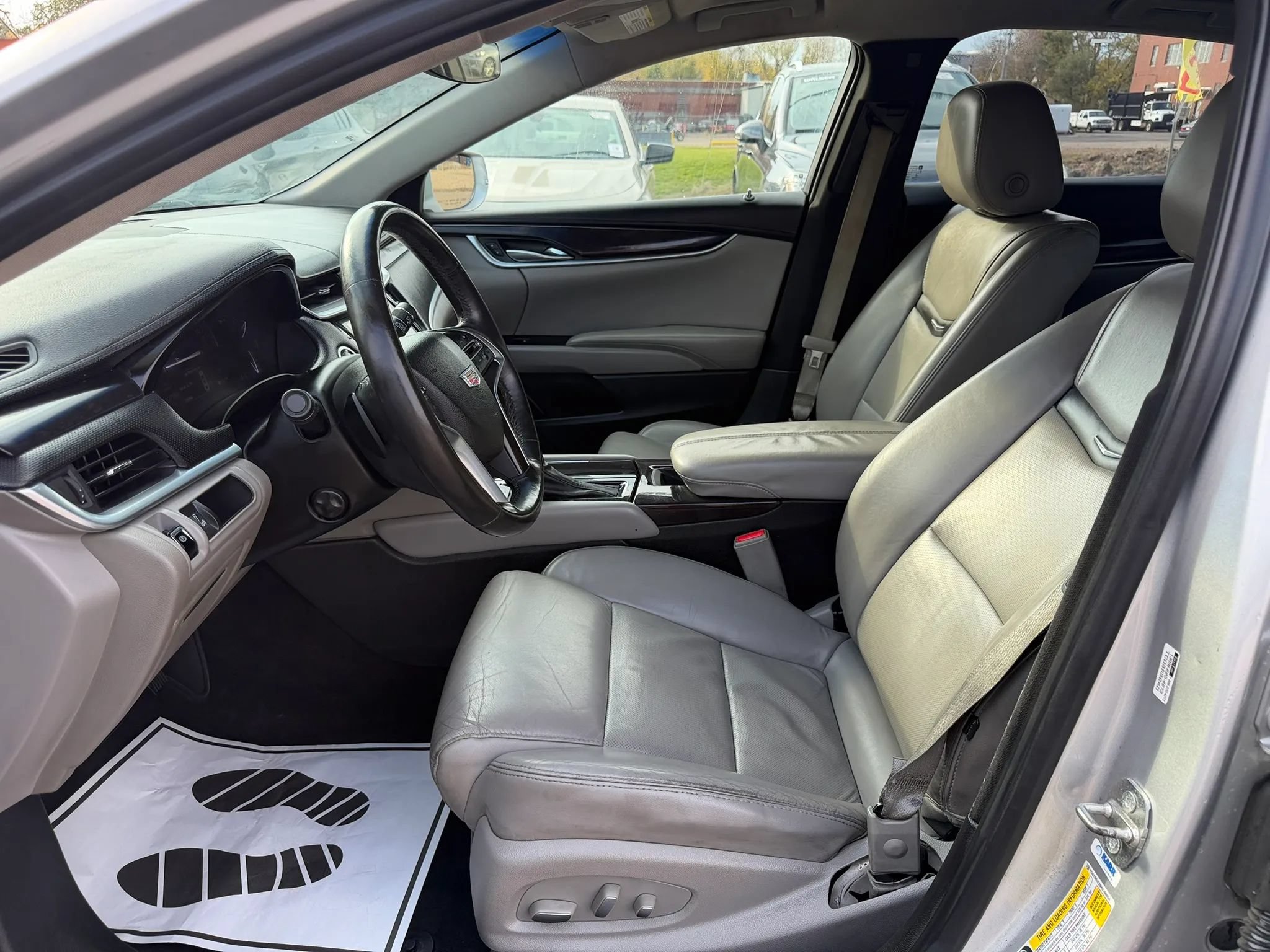 Used 2017 Cadillac XTS Luxury FWD image 15
