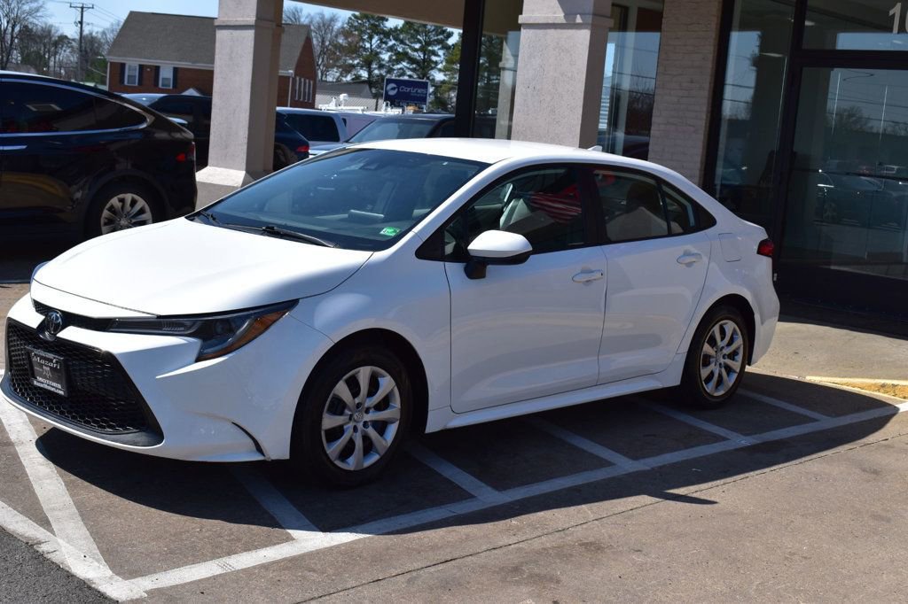Used 2022 Toyota Corolla LE image 8