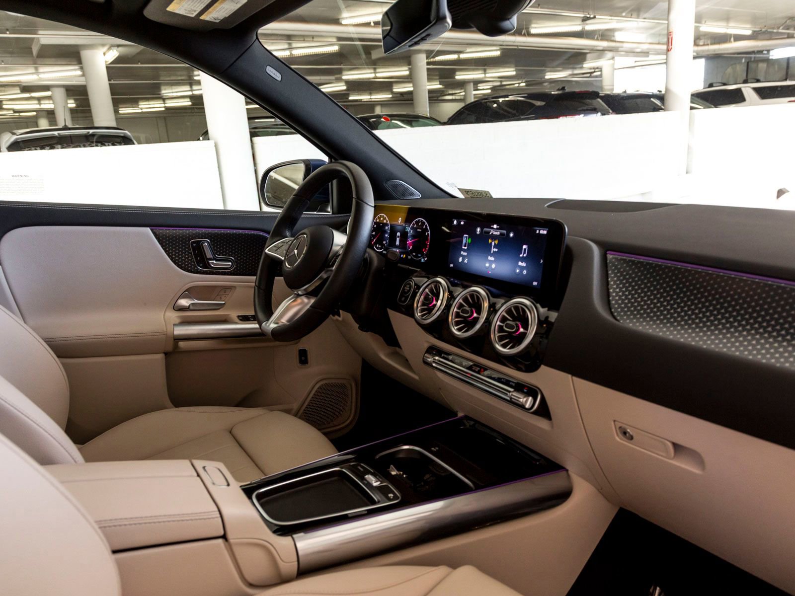 Used 2025 Mercedes-Benz GLA 250 image 29