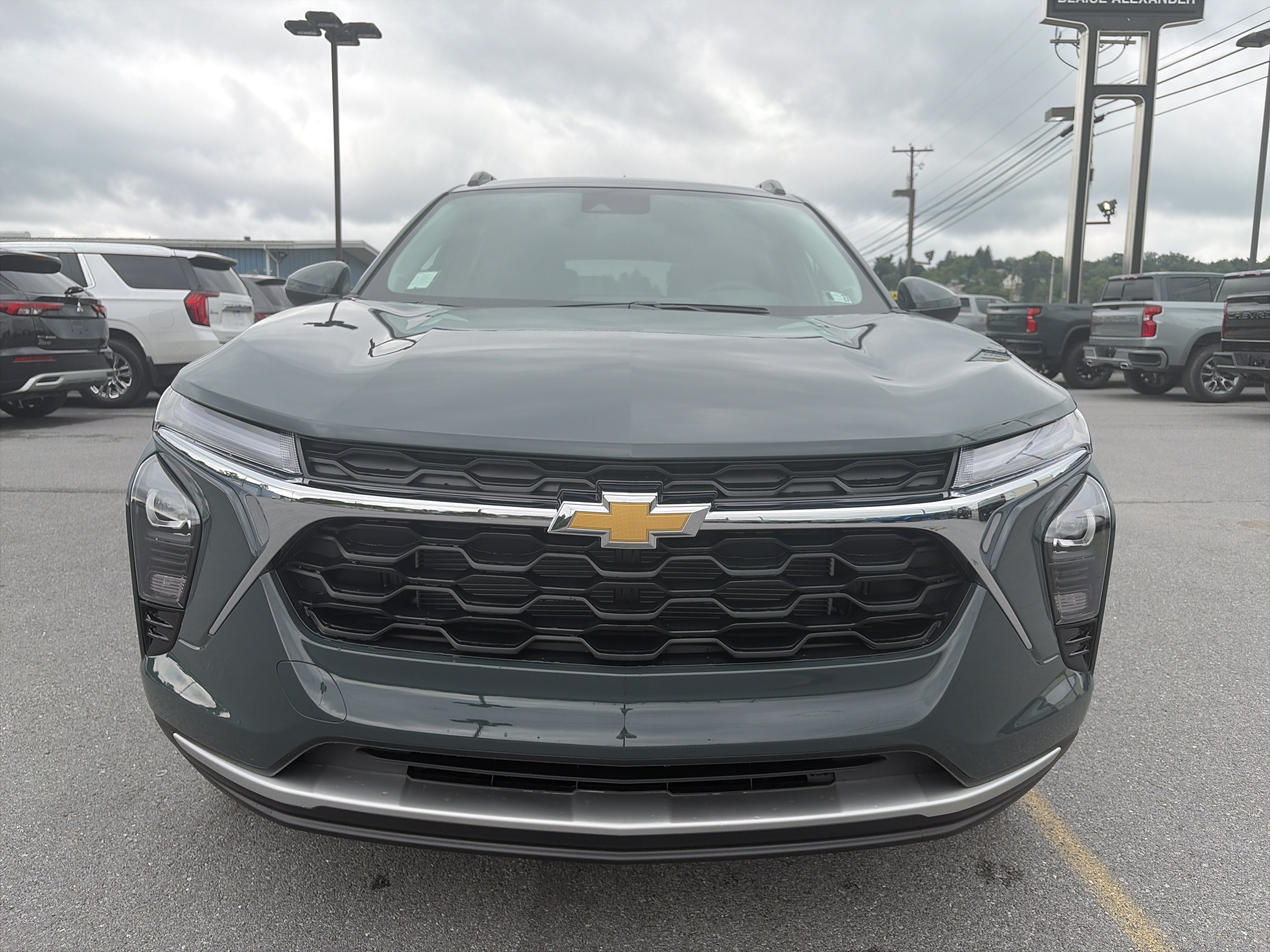 New 2026 Chevrolet Trax LT w/ LT Convenience Package FWD image 10