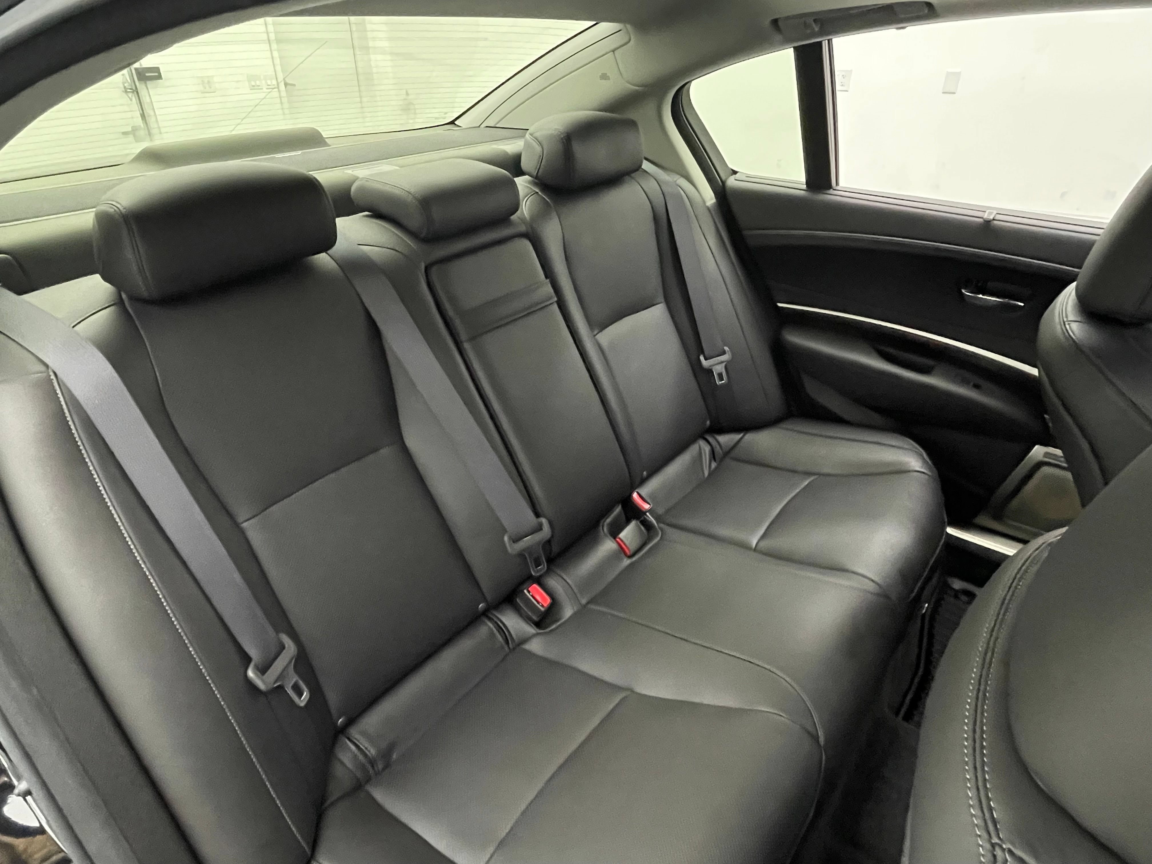 Used 2017 Acura RLX w/ Advance Package FWD image 40