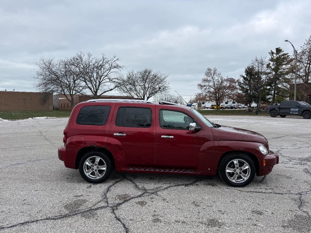 Used 2009 Chevrolet HHR LT image 5