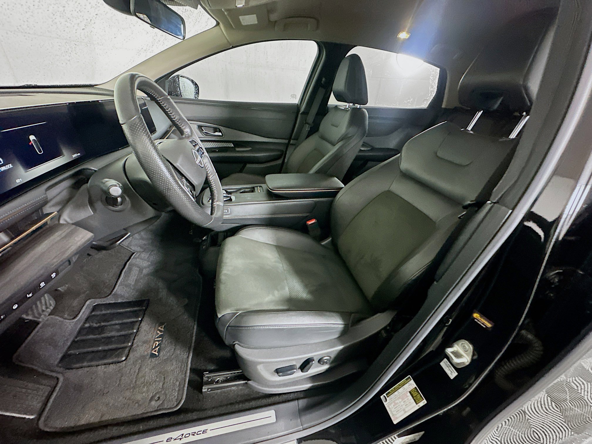 Used 2023 Nissan Ariya AWD image 13