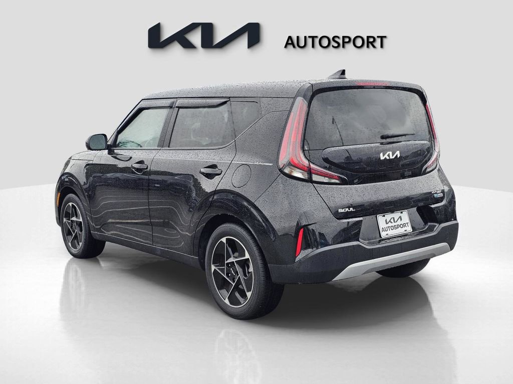 Certified 2023 Kia Soul EX image 12