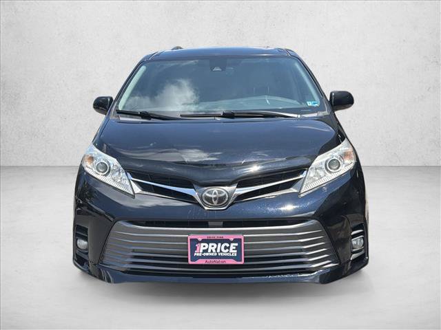 Used 2018 Toyota Sienna XLE FWD video 2