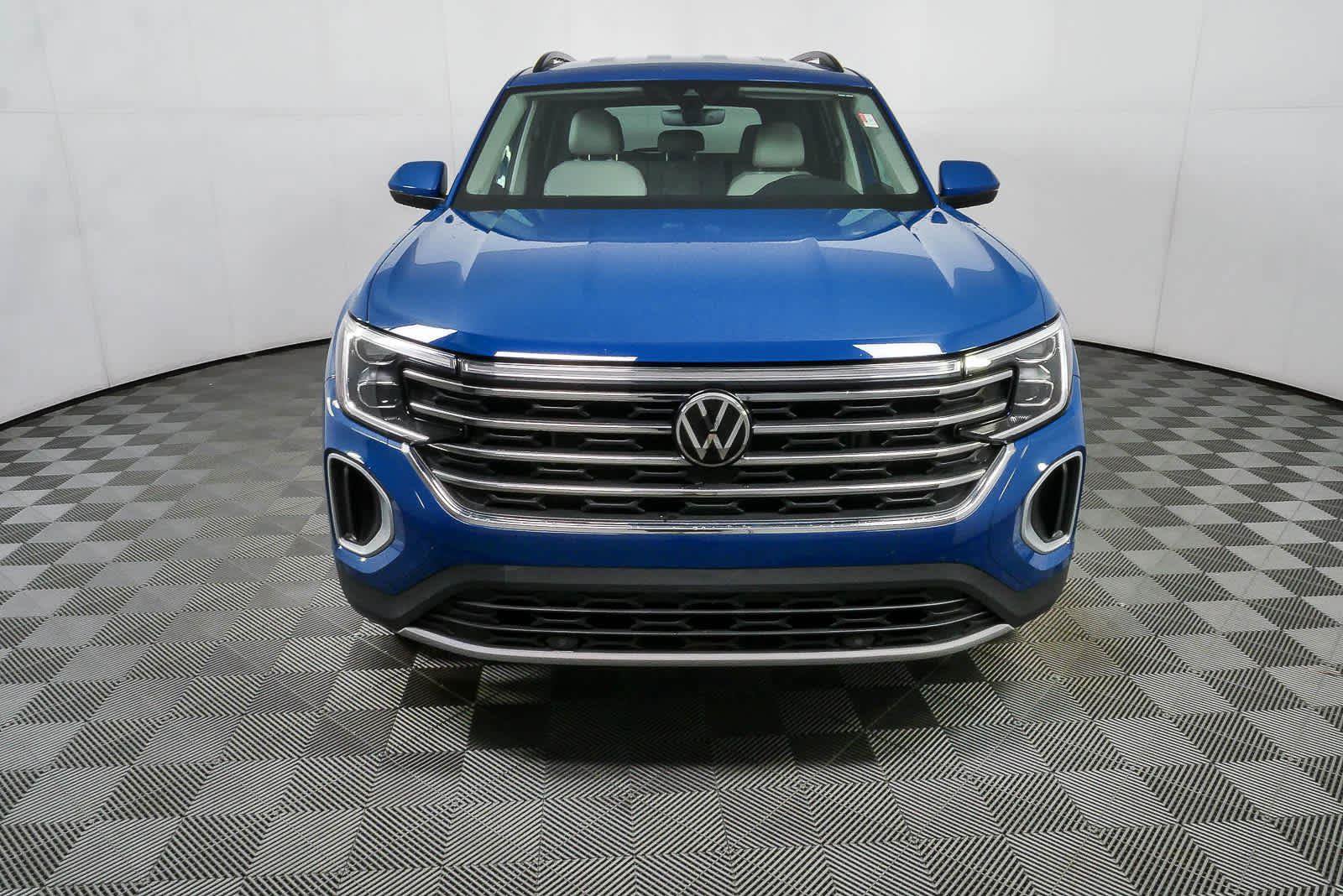Certified 2025 Volkswagen Atlas SE FWD image 34