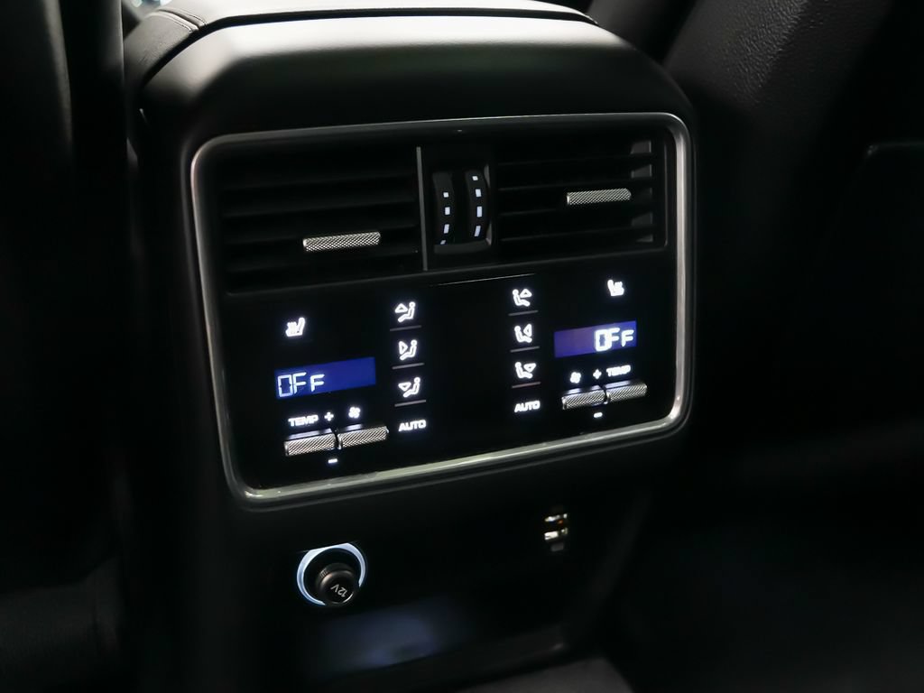 Used 2019 Porsche Cayenne AWD/4WD image 19