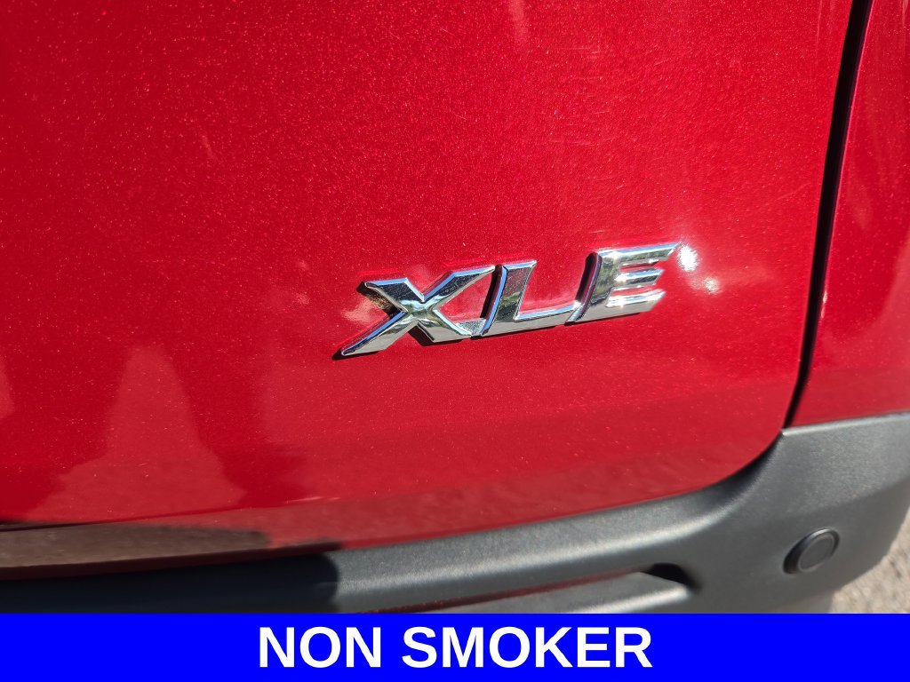 Used 2025 Toyota Sienna XLE w/ XLE Plus Package AWD/4WD image 23