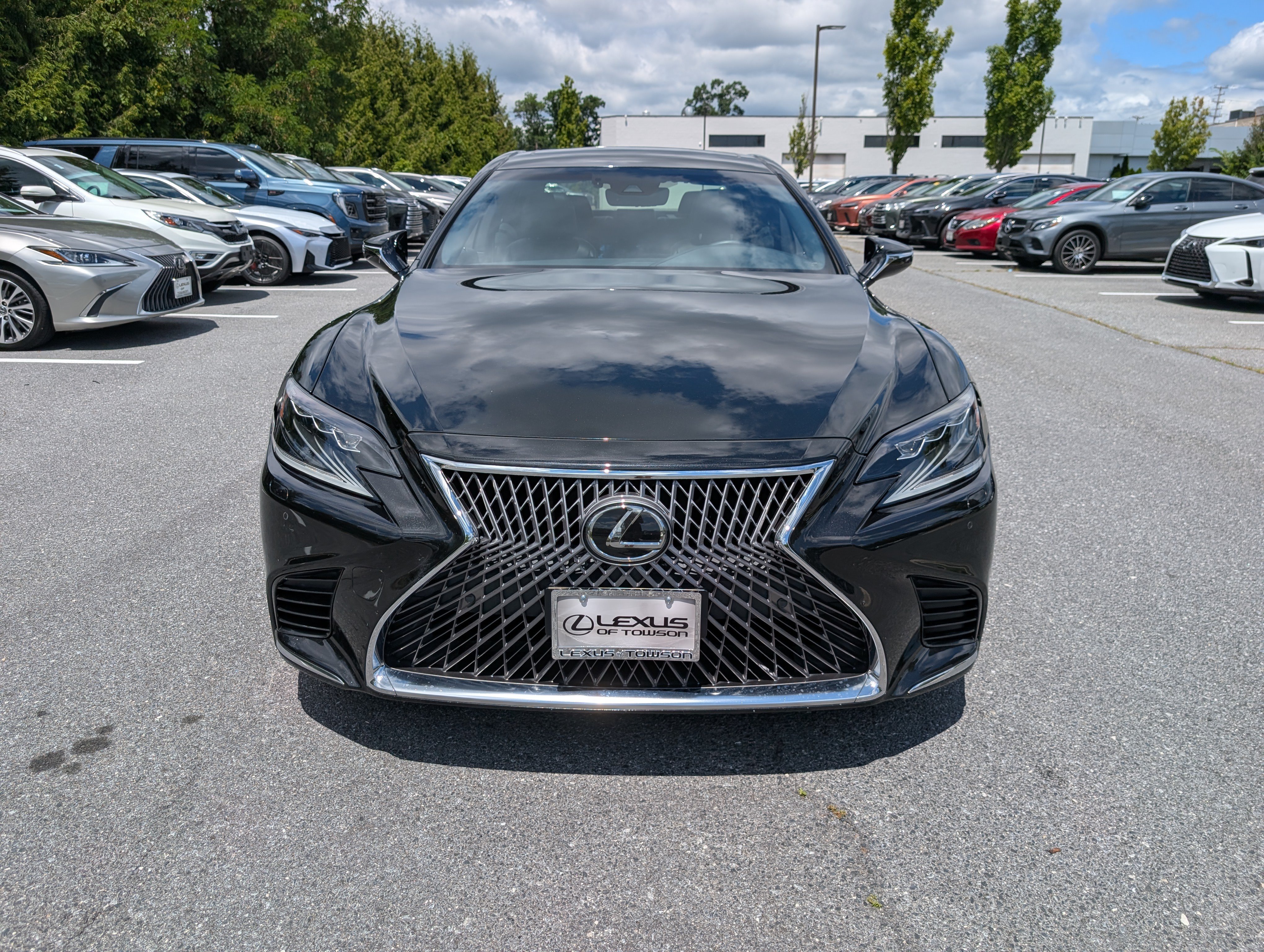 Used 2018 Lexus LS 500 AWD w/ Accessory Package (Z2) image 8