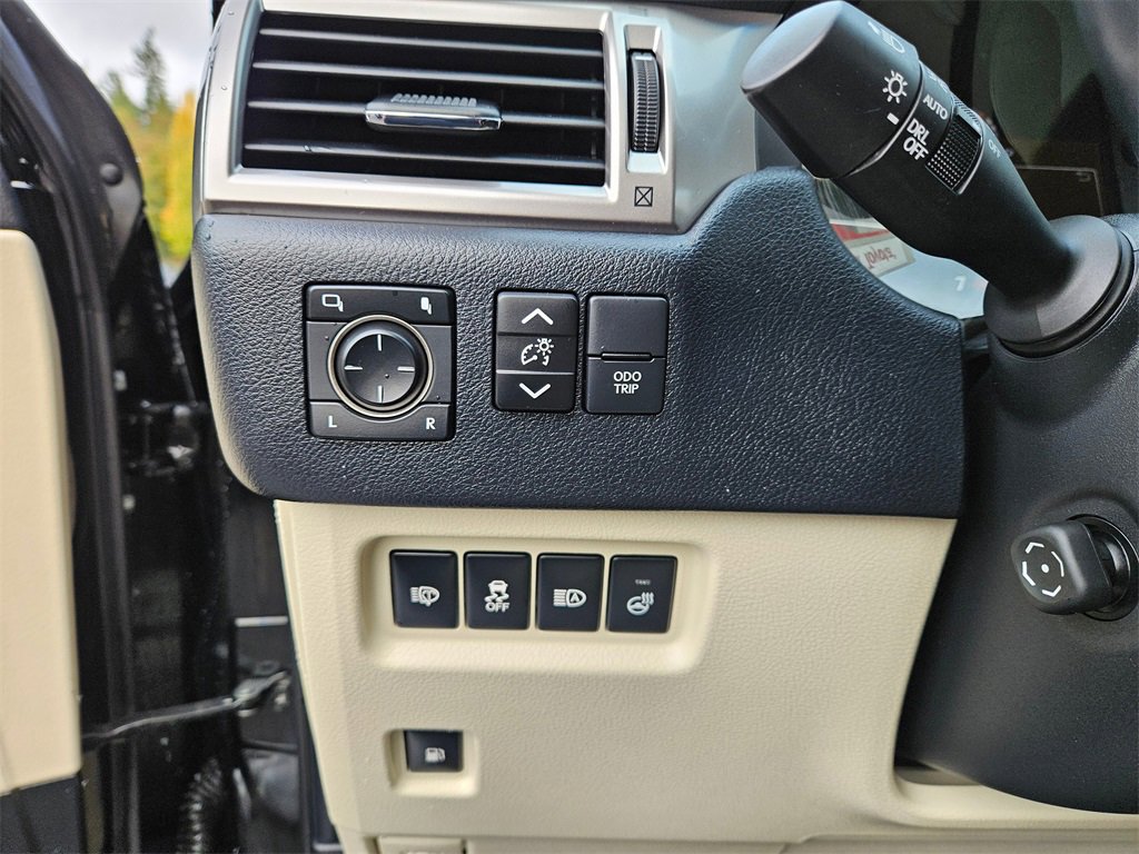 Used 2023 Lexus GX 460 Premium image 19