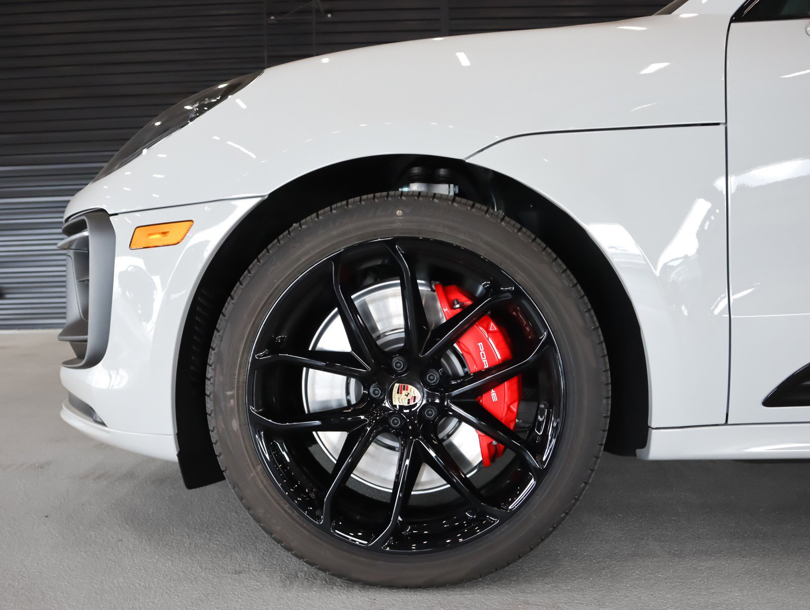 New 2026 Porsche Macan GTS image 12