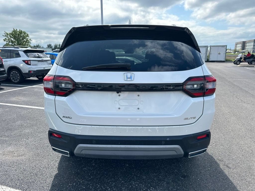 Used 2025 Honda Pilot Elite image 10