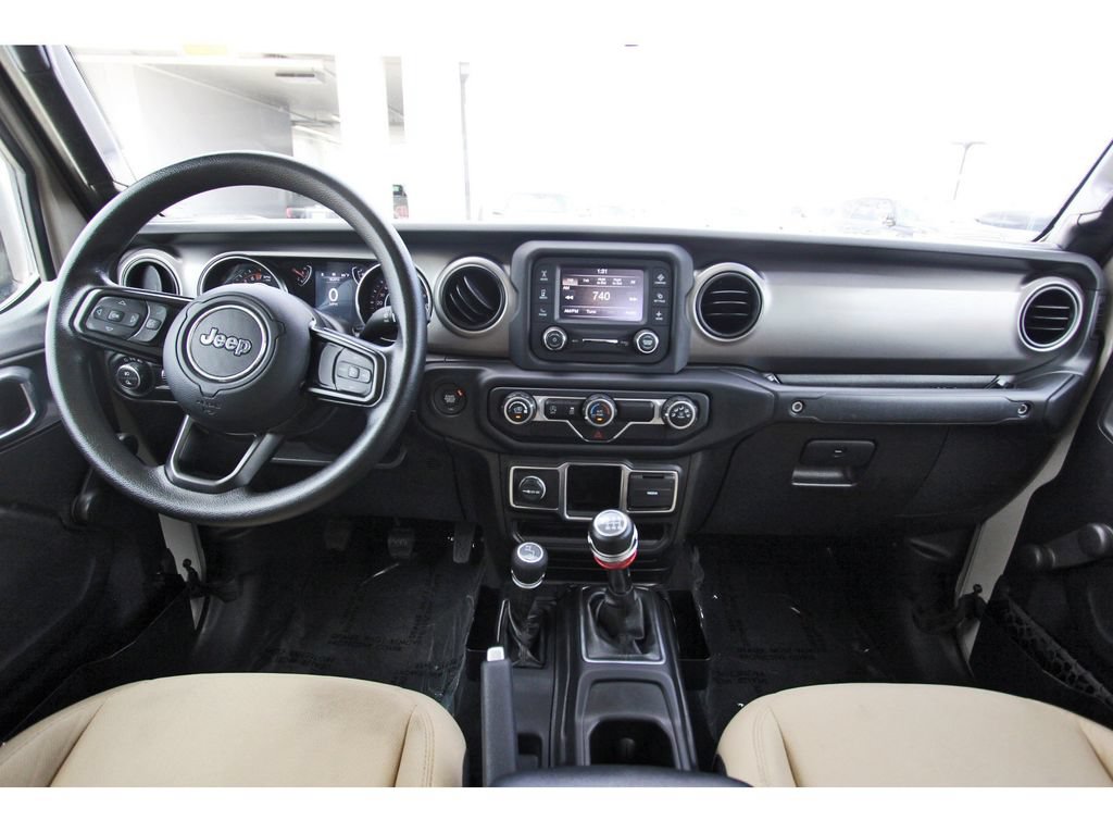 Used 2020 Jeep Gladiator Sport w/ Trailer Tow Package AWD/4WD image 9