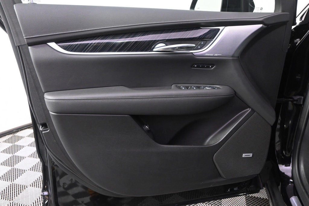 Used 2025 Cadillac XT6 Premium Luxury w/ LPO, Floor Liner Package AWD/4WD image 22