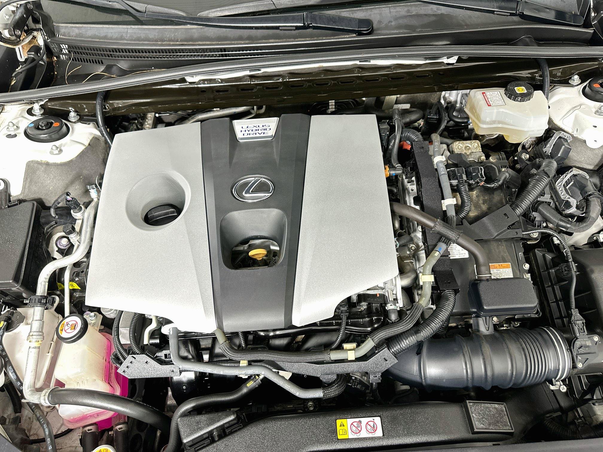 Used 2019 Lexus ES 300h w/ Accessory Package 2 FWD image 36