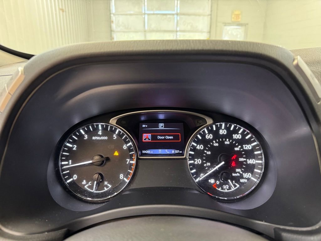 Used 2018 Nissan Pathfinder SL FWD image 32