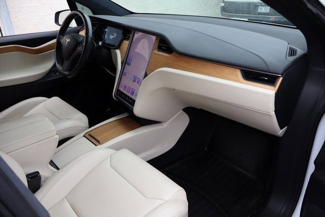 Used 2019 Tesla Model X Long Range image 32