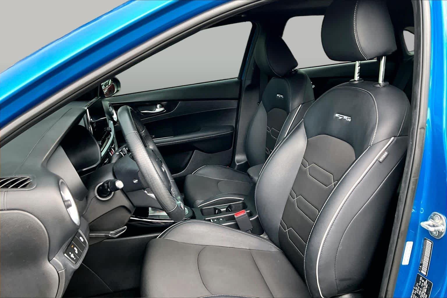 Used 2023 Kia Forte GT-Line w/ GT-Line Premium Package FWD image 8