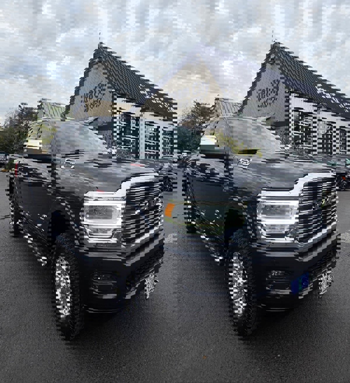 Used 2020 RAM 3500 Laramie image 2