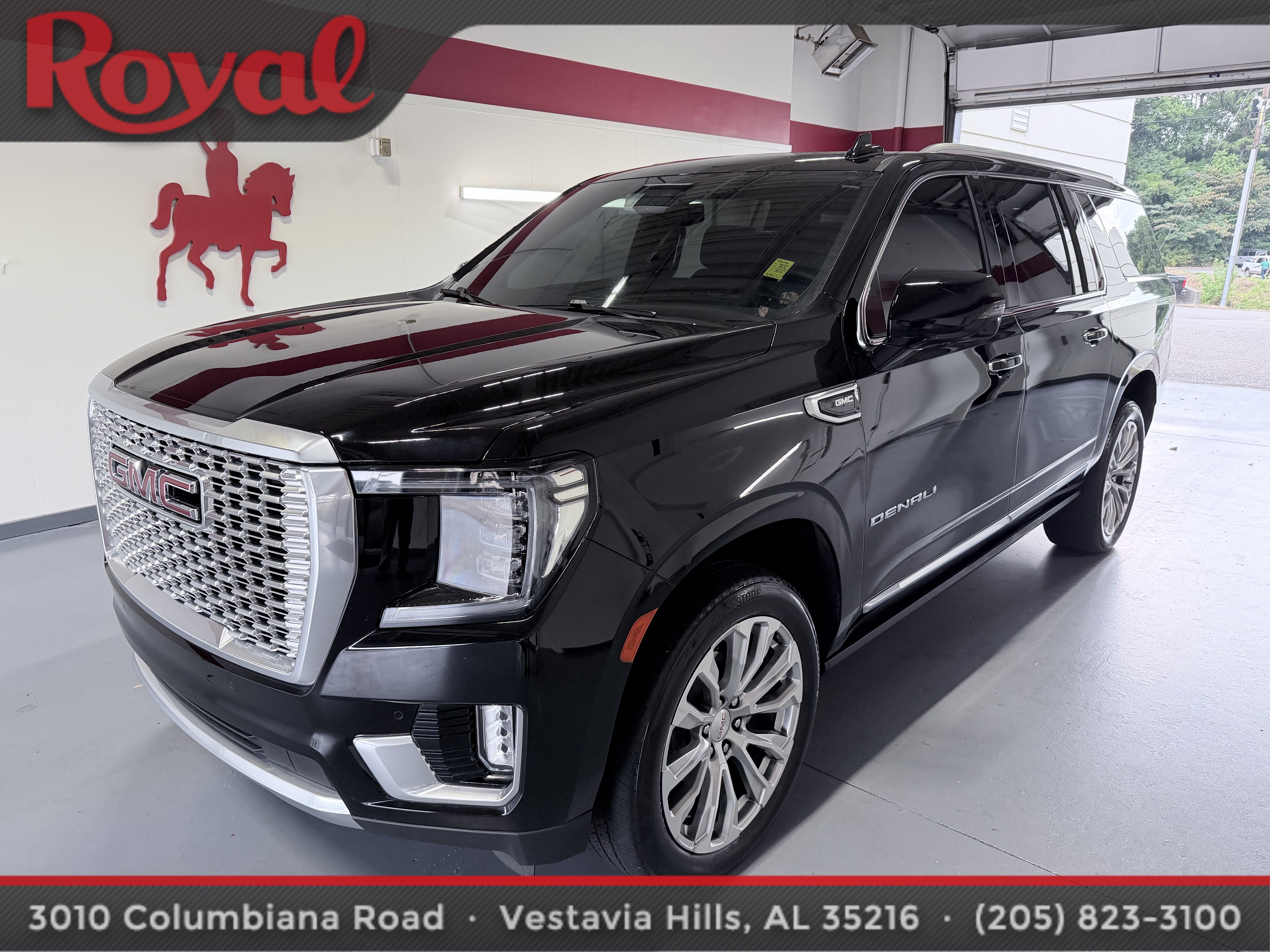 Used 2024 GMC Yukon XL Denali w/ LPO, Floor Liner Package RWD image 1