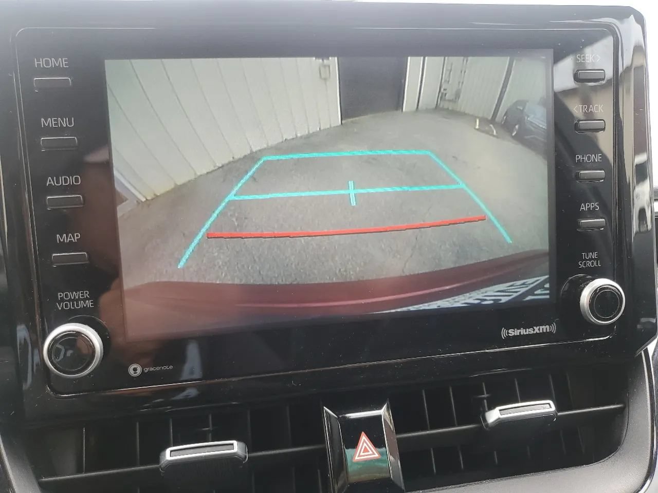 Used 2022 Toyota Corolla SE FWD image 3