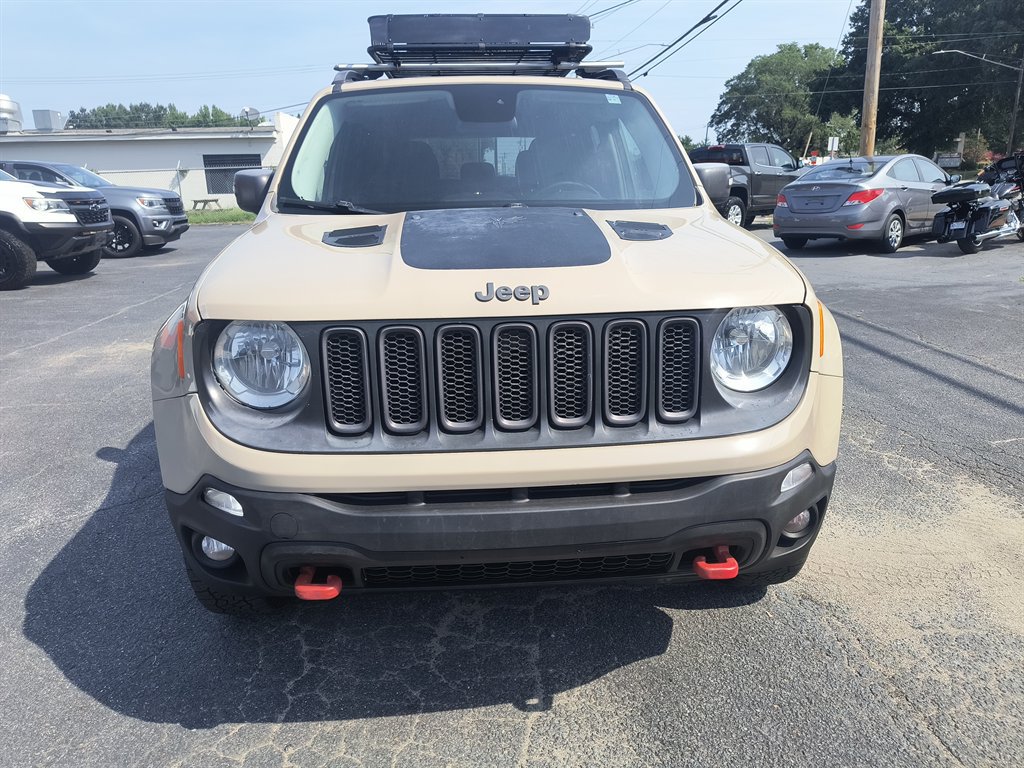 Used 2015 Jeep Renegade Trailhawk w/ Trailer Tow Group AWD/4WD image 8
