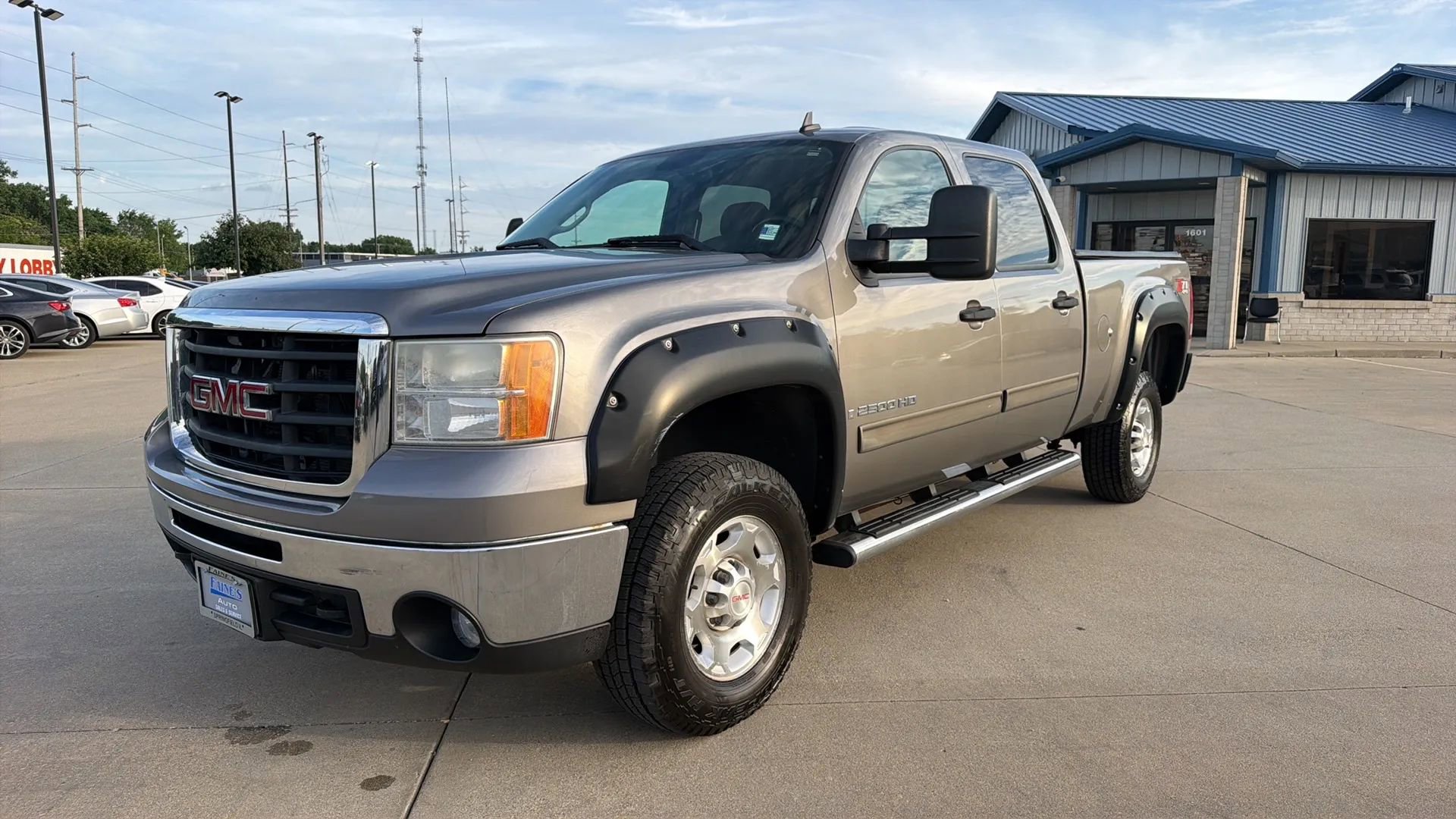 Used 2008 GMC Sierra 2500 SLE w/ SLE2 Preferred Package AWD/4WD image 3