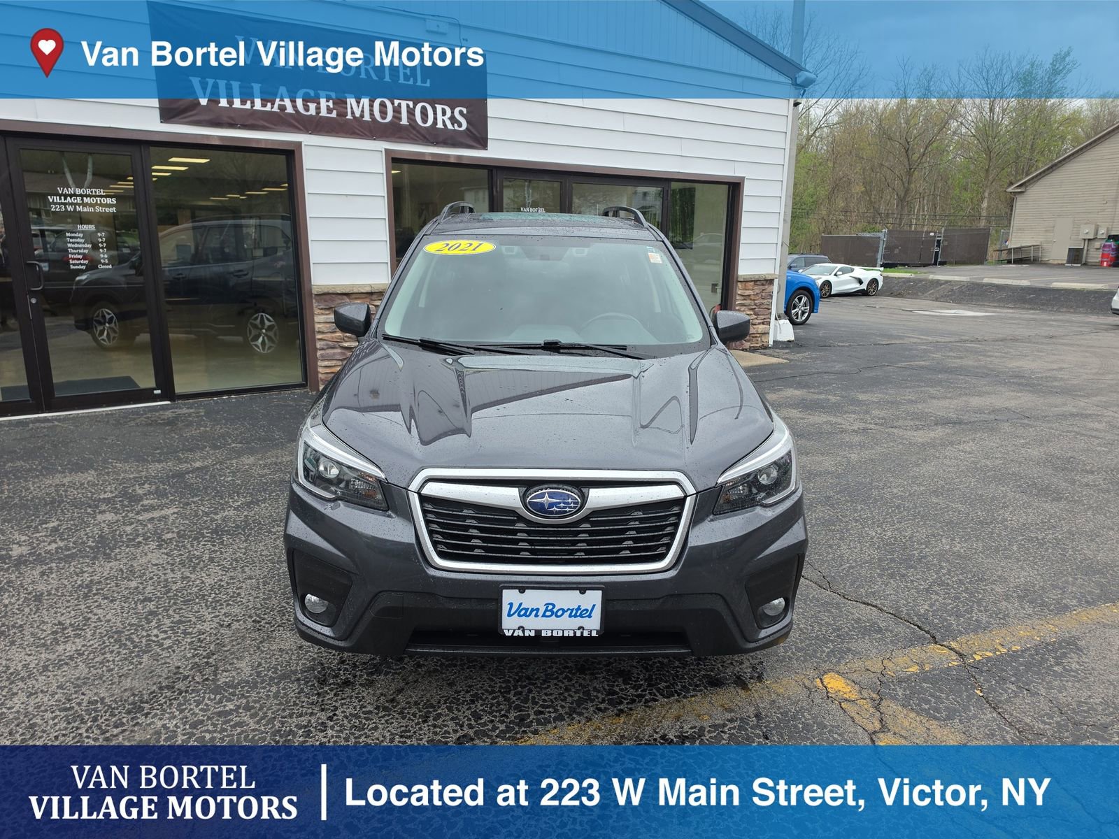 Used 2021 Subaru Forester Premium AWD/4WD image 2