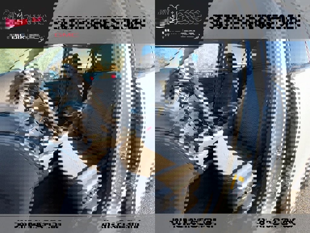 Certified 2020 GMC Terrain SLE w/ Driver Convenience Package image 9