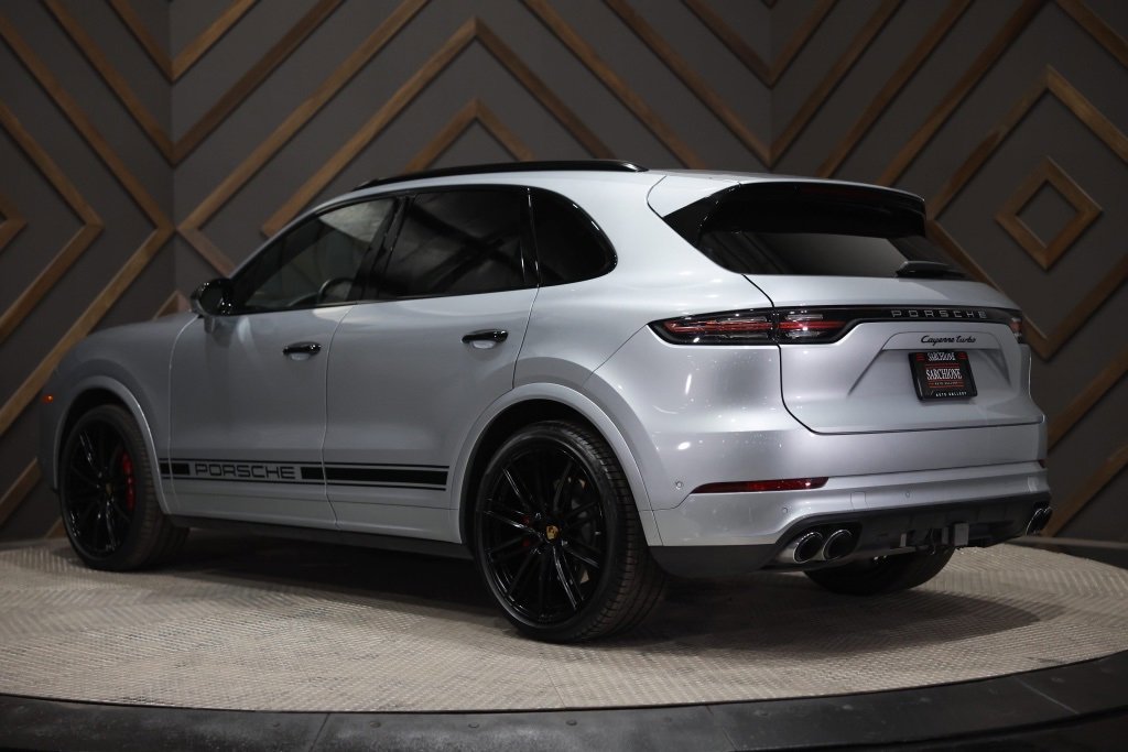 Used 2022 Porsche Cayenne Turbo image 14