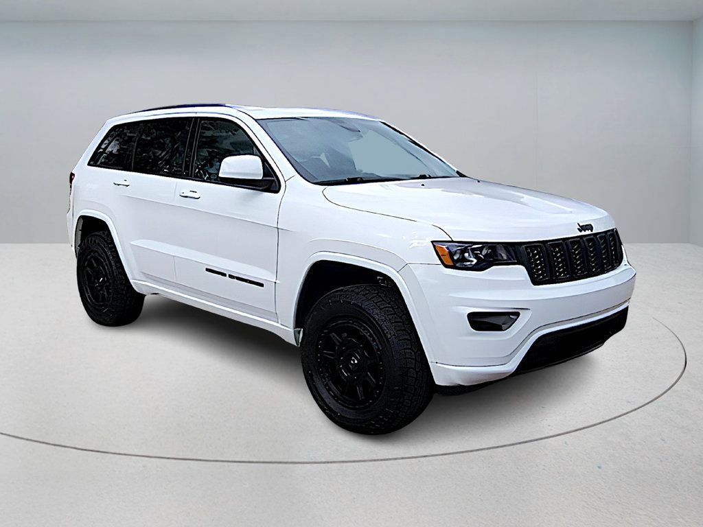 Used 2020 Jeep Grand Cherokee Altitude image 8