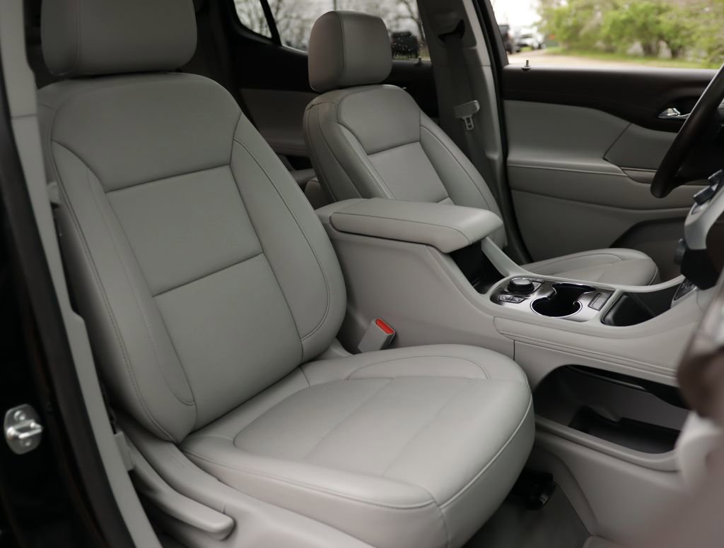 Used 2023 GMC Acadia SLT image 34