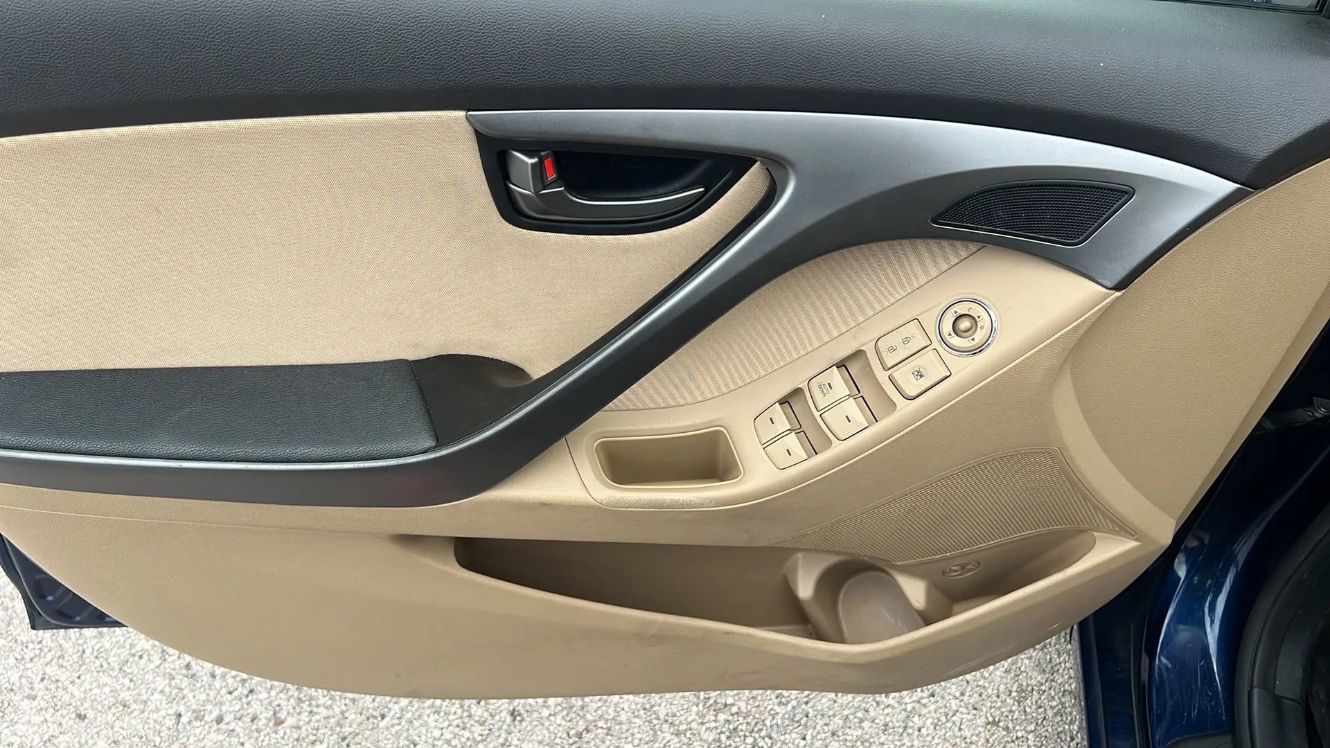 Used 2013 Hyundai Elantra GLS w/ Preferred Pkg FWD image 22