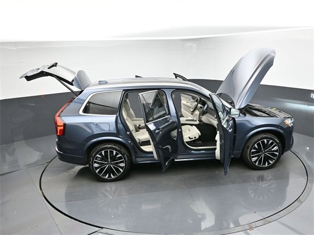 Used 2026 Volvo XC90 B6 Ultra w/ Protection Package Premier image 50