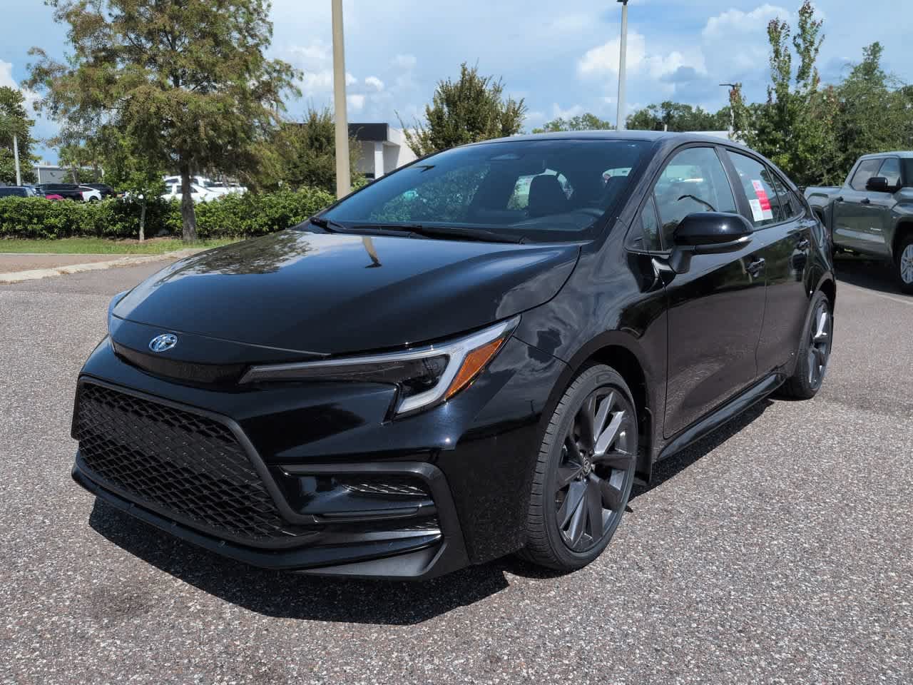 New 2027 Toyota Corolla SE FWD image 2