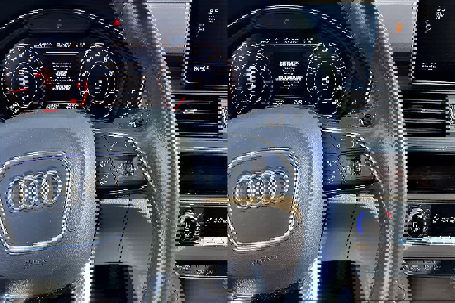 Used 2018 Audi Q5 2.0T Premium Plus w/ Premium Plus Package image 25