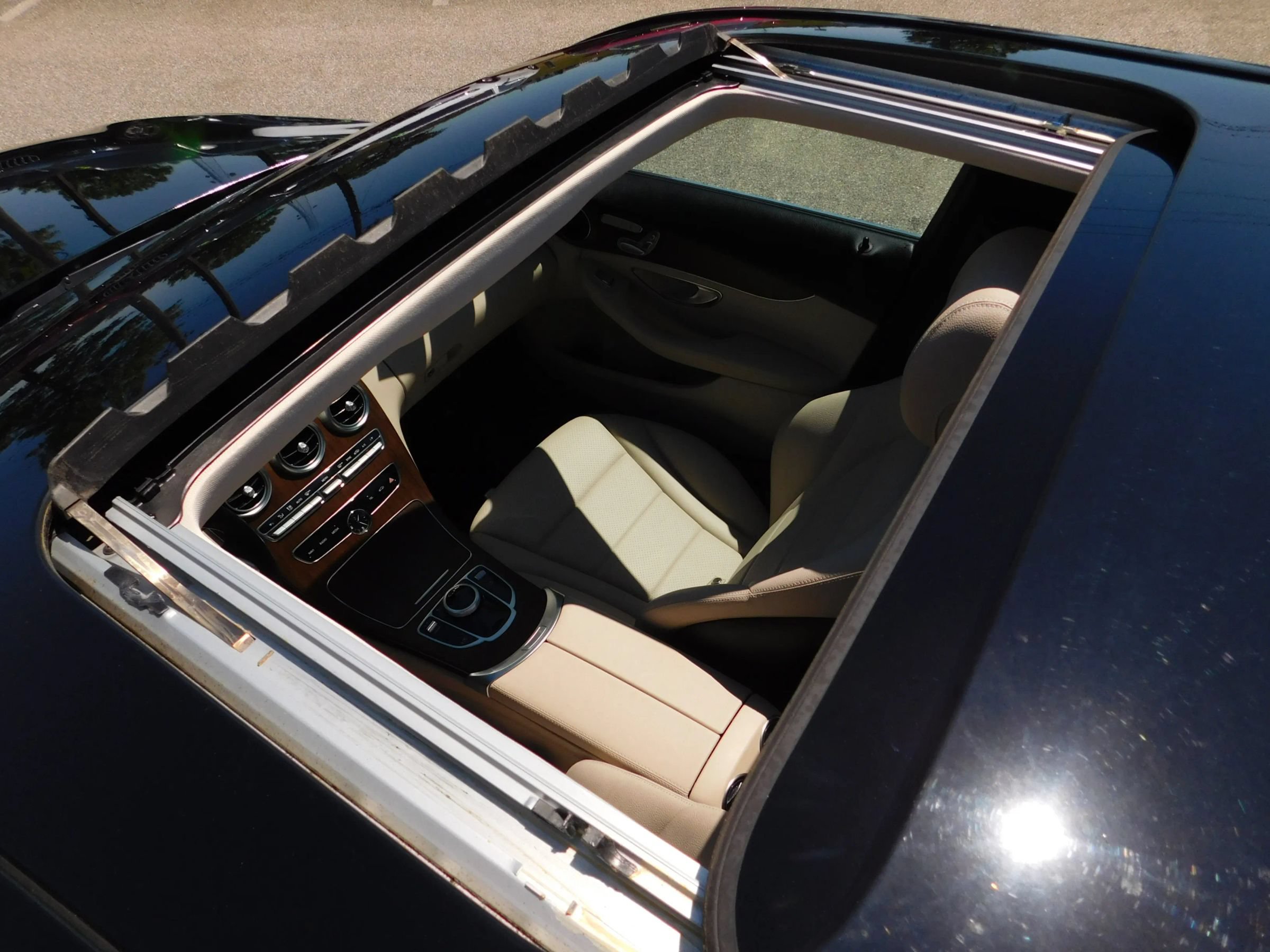 Used 2020 Mercedes-Benz C 300 4MATIC Sedan image 10
