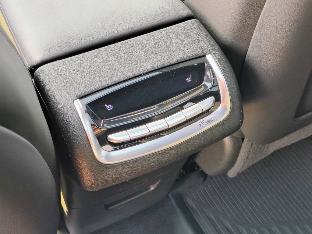 Used 2023 Cadillac XT6 Premium Luxury w/ Technology Package AWD/4WD image 42