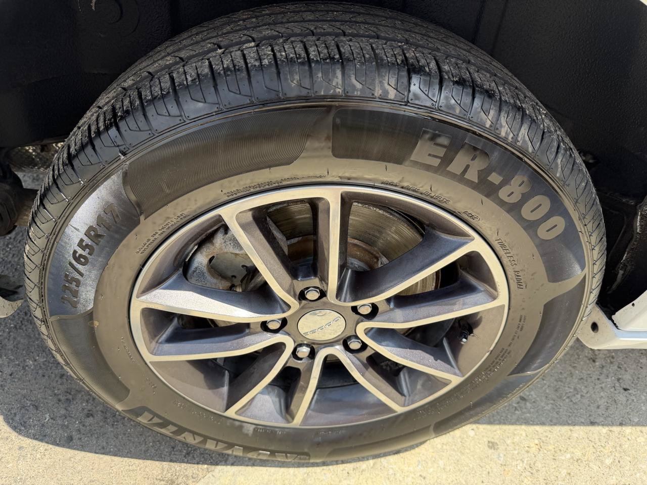 Used 2017 Dodge Grand Caravan SXT w/ Driver Convenience Group FWD image 5