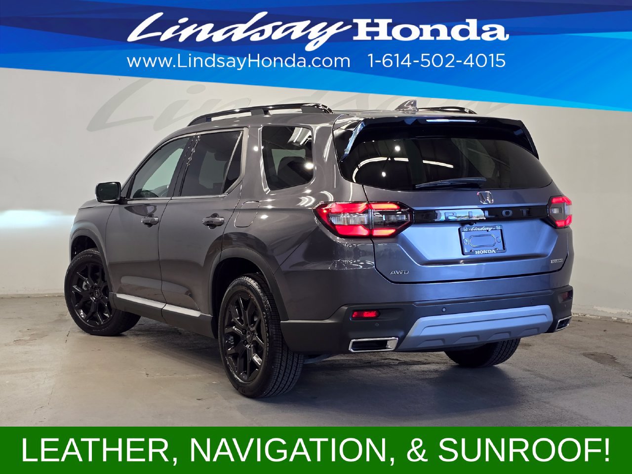 Used 2025 Honda Pilot Touring image 4