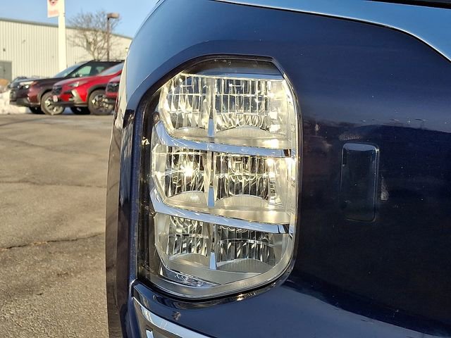 Used 2024 Mitsubishi Outlander SE image 9