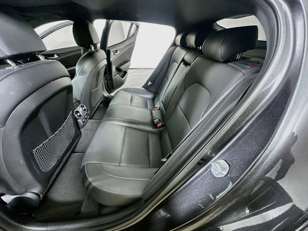 Used 2023 Kia Stinger GT-Line w/ Sun & Sound Package RWD image 16